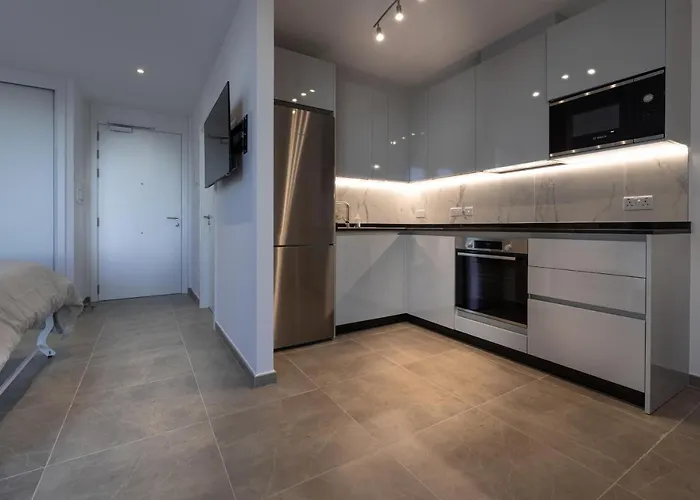 E1 Studios-hosted By Sweetstay Гибралтар